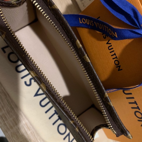 🚫SOLD Louis Vuitton Toiletry 15 - NEW - Picture 5 of 6